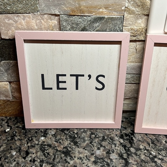 Let’s get cozy set of 3 wall plaques - Picture 2 of 5